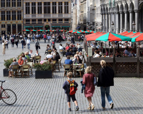 Americans are hungry for community. So why don’t we have more European-style squares?