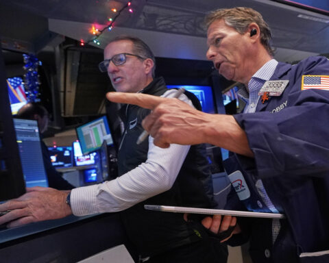 Stocks rise on Wall Street as AI stocks turn higher again