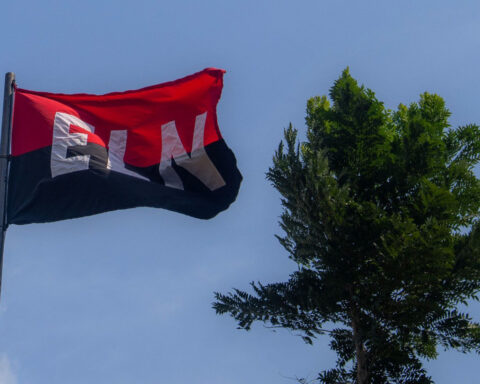 Seven Colombian soldiers killed in guerrilla attack with drones and explosives, military says