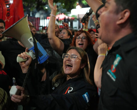 Trump administration restricts 2 Honduran election officials' visas over special vote count