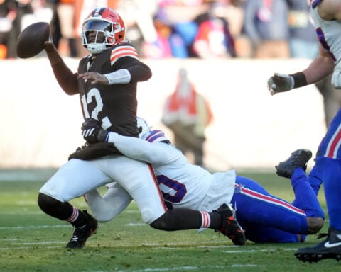 Cook's 117-yard, 2-TD performance propels Bills closer to playoff berth with 23-20 win over Browns