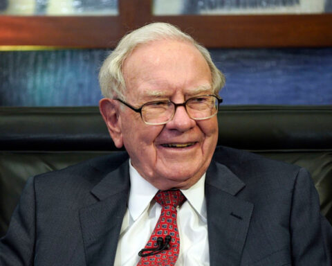 How to put some of Warren Buffett’s best money and life advice to work for you