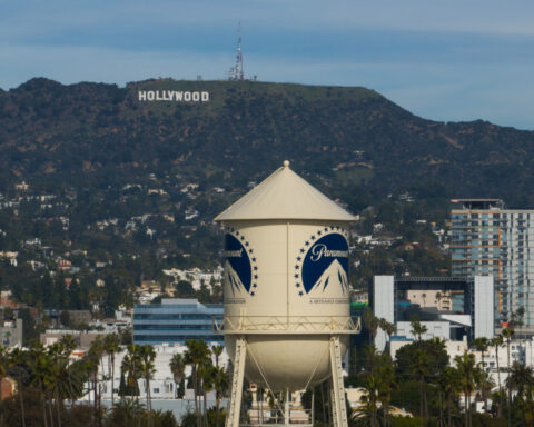 Larry Ellison guarantees $40.4 billion in Paramount's hostile bid for Warner Bros. Discovery