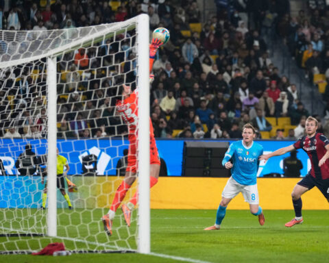 Neres doubles gives Napoli the Italian Super Cup with victory over Bologna