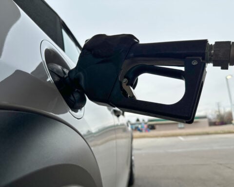 US drivers are seeing lower gas prices this holiday season