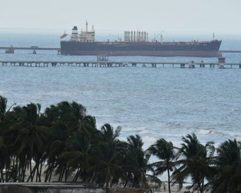 Venezuela seeks to criminalize oil tanker seizures as Trump puts pressure on Maduro
