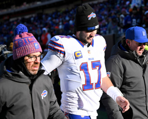 Bills QB Josh Allen feels ready to play despite sore right foot