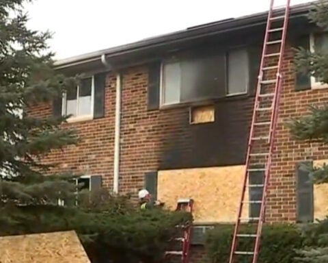 Residents displaced after Christmas morning apartment fire in Greenfield