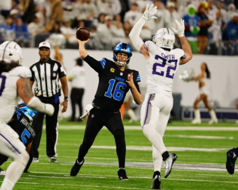 Vikings eliminate Lions with defense-dominating 23-10 victory, racking up 6 turnovers and 5 sacks