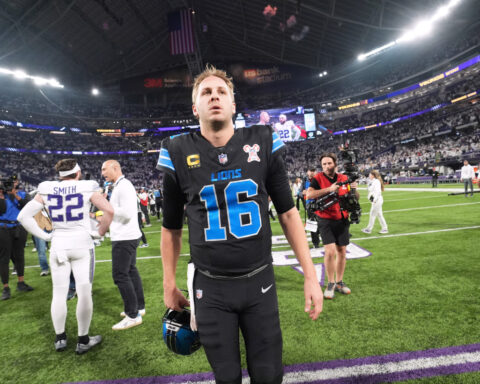 Lions eliminated after Goff's uncharacteristic giveaways in loss that sends Packers to playoffs