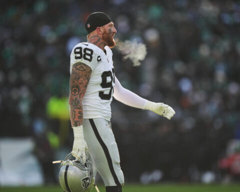 With top draft pick in play, Raiders bench banged-up Maxx Crosby for game vs. Giants