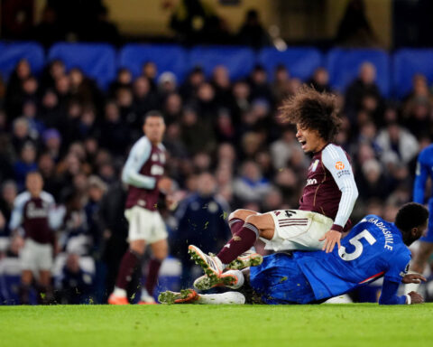 Arsenal stays top as Man City and Aston Villa apply the pressure and Liverpool resurgence continues