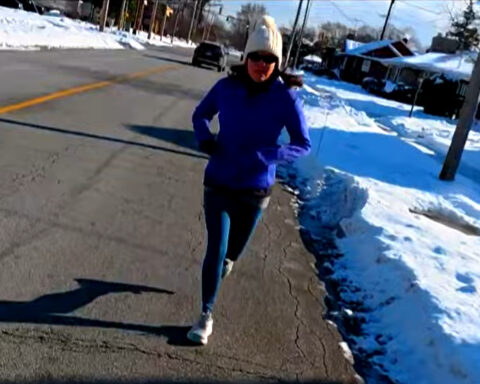 Running helped turn her life around, now it's helping her help others