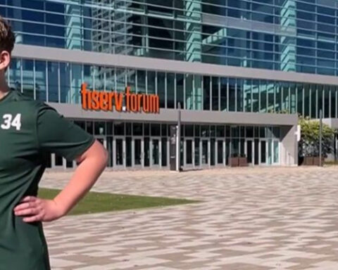 Giannis inspires a Virginia boy with medical problems to dream big, stand tall