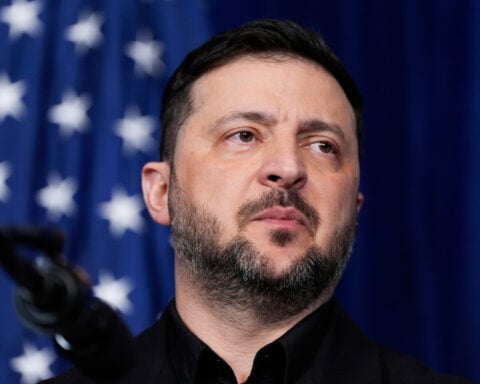 Trump says Ukraine and Russia are 'closer than ever' to peace after talks with Zelenskyy