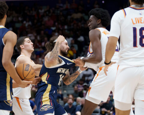 NBA suspends Alvarado and Williams for fight during Pelicans-Suns game