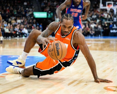 Kawhi Leonard scores career-best 55 points, ties Clippers' franchise record