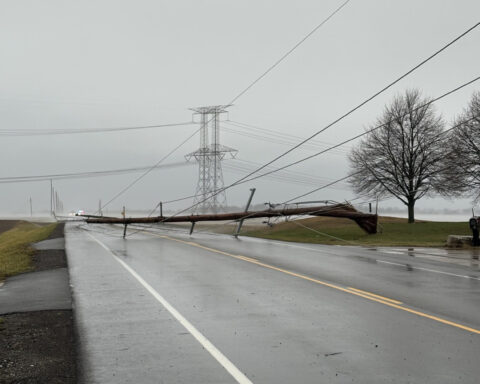 Midwest storm causes 14-vehicle pile up, damages homes