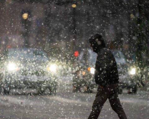 How bomb cyclones form and create dangerous conditions