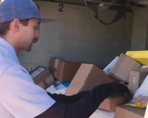 California postal worker shares holiday delivery experiences