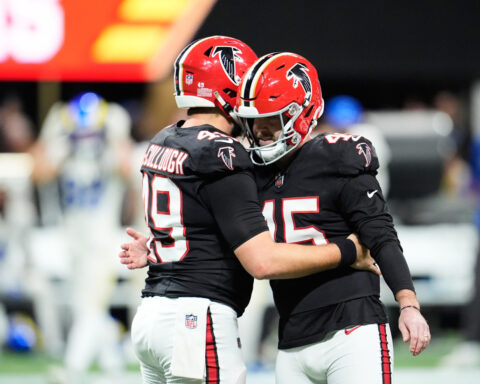 Robinson runs for 195 yards as Falcons recover to upset Rams 27-24 on 51-yard field goal by Gonzalez