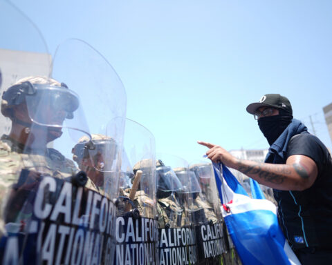 Trump says he's dropping push for National Guard in Chicago, LA and Portland, Oregon, for now