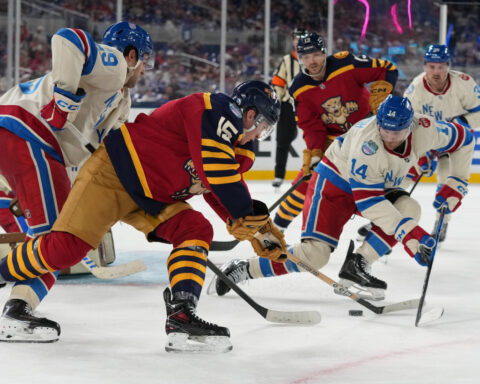 Rangers beat Panthers 5-1 in first outdoor hockey game in Miami. Mika Zibanejad has hat trick