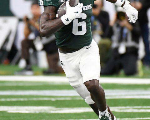 No. 1 Indiana starts post-Mendoza era by adding former TCU quarterback, new receiver, AP source says