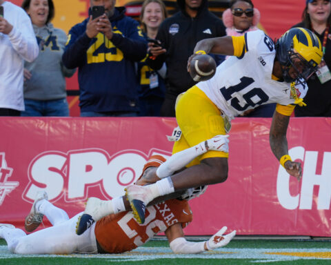 Bryce Underwood staying at Michigan for sophomore season under 1st-year coach Kyle Whittingham