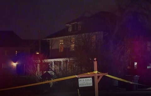 Man with knife killed mom, grandparents before deadly police shooting: officials