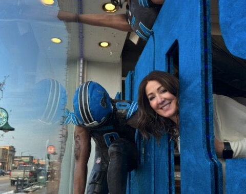 New gravity-defying Lions cake sculpture draws crowds to bakery window