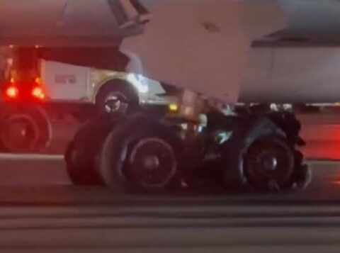 Passengers recount terrifying landing after tires blow during landing