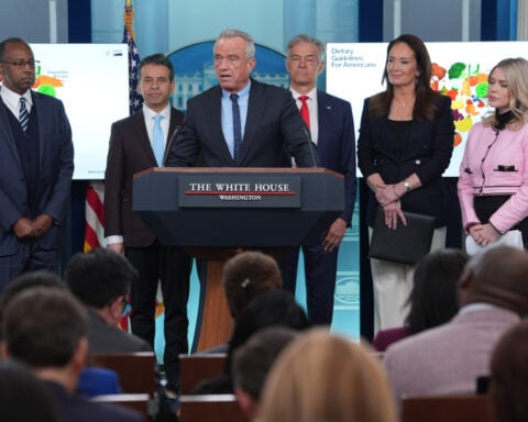 New dietary guidelines urge Americans to avoid processed foods and added sugar