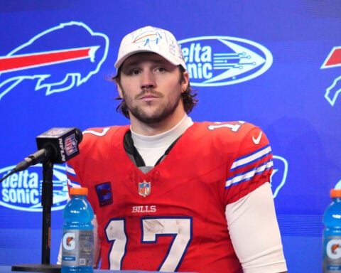 Pro Picks: 4 road teams are favorites in wild-card weekend