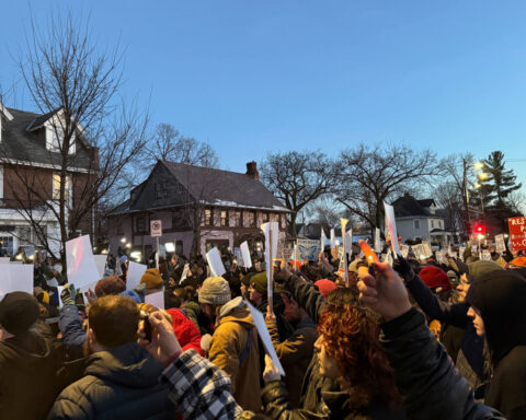 ICE officer kills a Minneapolis driver in a deadly start to Trump's latest immigration operation