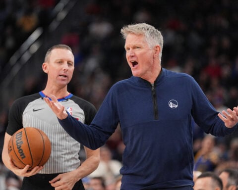 Steve Kerr's mom not happy with him for outburst leading to ejection