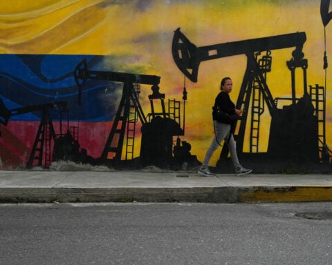 Why boosting production of Venezuela's 'very dense, very sloppy' oil could harm the environment