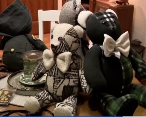 Woman teams up with fire department to turn disaster into comfort for others