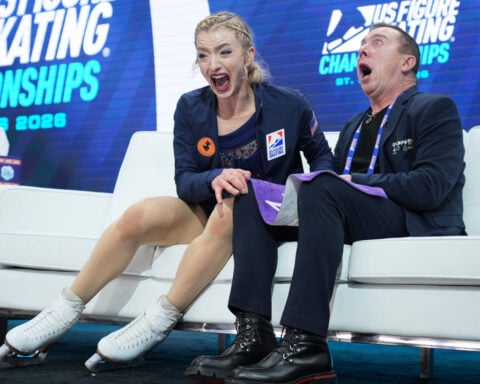 Amber Glenn wins third straight US Figure Skating title, topping Alysa Liu with brilliant free skate