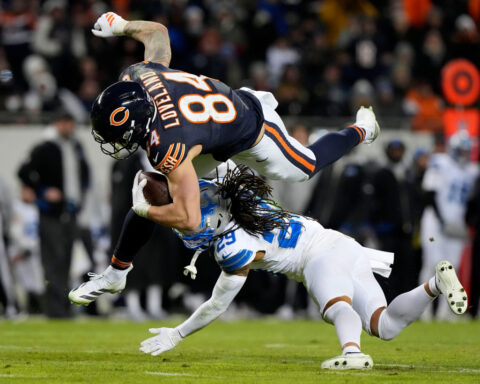 Caleb Williams rallies Bears from 18 points down for 31-27 playoff win over rival Packers