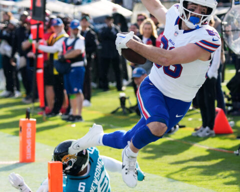 Josh Allen carries Bills to 27-24 win at Jags for Buffalo's first road playoff victory in 33 years