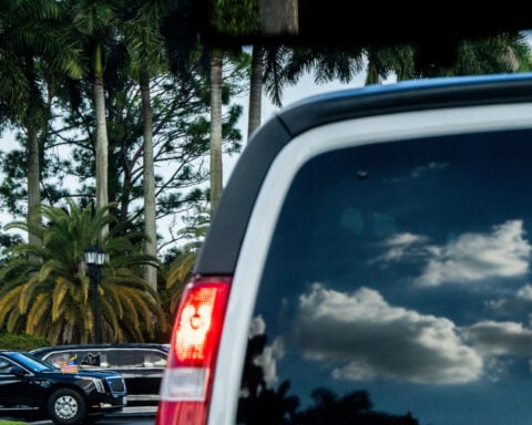 Trump's motorcade in Florida rerouted due to 'suspicious object'