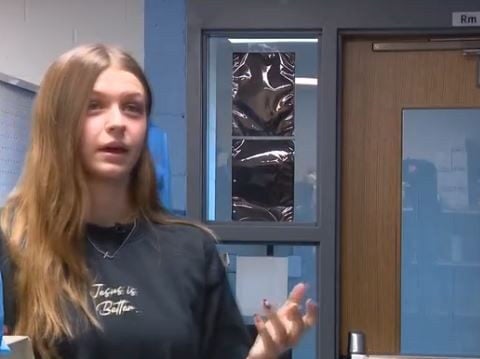 High school senior helps tackle food insecurity with meal kits