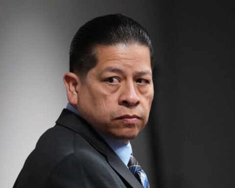 Day one of former Uvalde school cop's trial