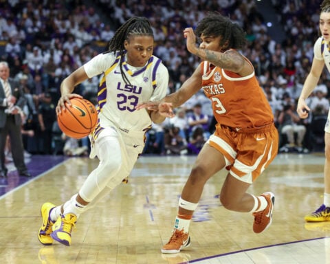 UConn unanimous No. 1 as South Carolina climbs to No. 2 in AP Top 25 women's basketball poll