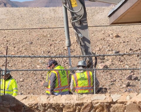 More than 100,000 El Paso, Texas residents left with little to no water after main break
