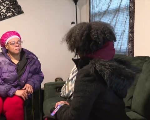 Woman locked out of mailbox for weeks turns to senator for help