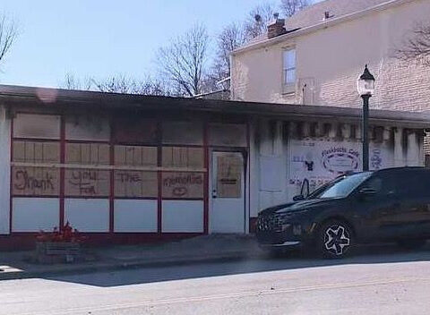 ‘We're not leaving': Community shows support for well-loved diner after devastating fire