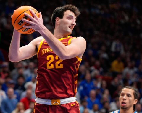 Kansas hands No. 2 Iowa State its 1st loss of the season with dominant 84-63 win at Allen Fieldhouse