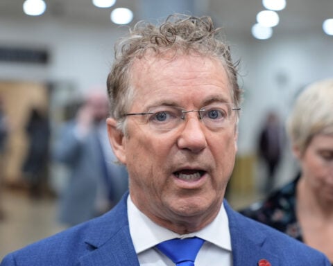 Venezuela war powers resolution fails in Senate as 2 Republicans bow to Trump pressure